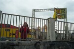 p0111679-1.jpg - 